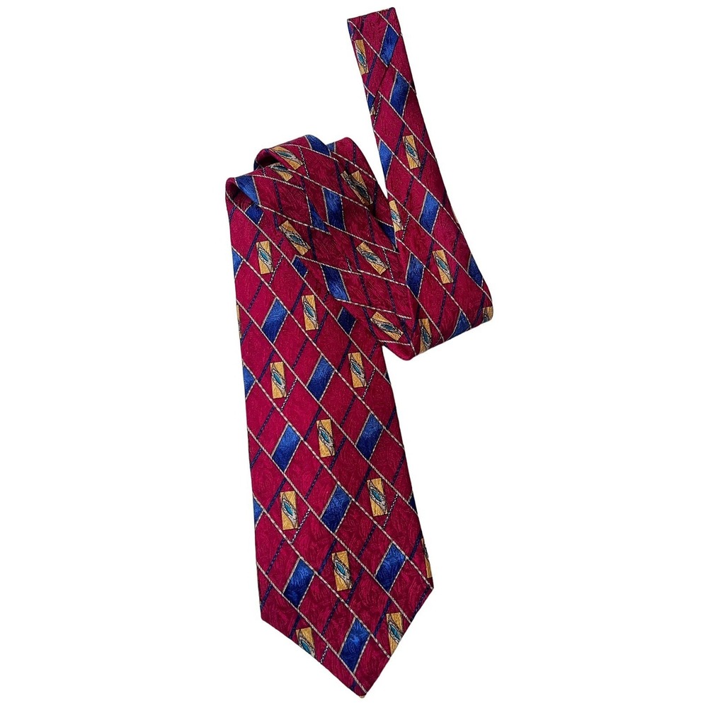 Louis Feraud Red Tie 100% Silk Printed In Italy Made In USA Designer Accessories